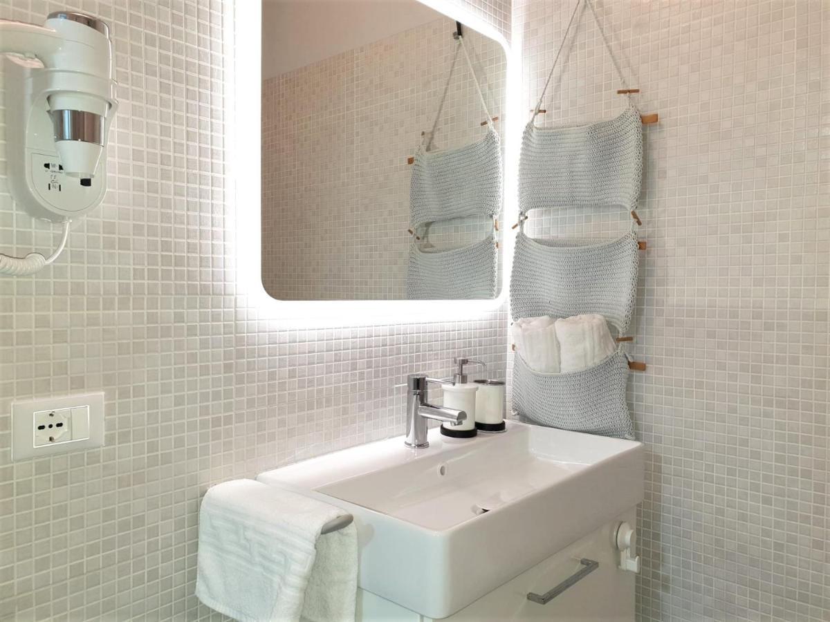 Azur Apartment Sirmione Zewnętrze zdjęcie